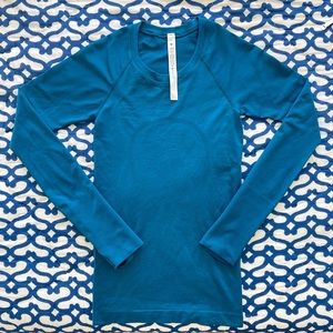 DISCONTINUED Lululemon Swiftly Tech Long Sleeve in Capri-- Size 2